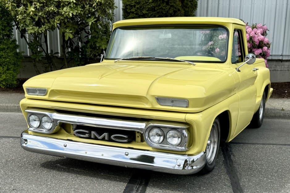 1965 GMC C/K 1960-1966 sold for $20,750