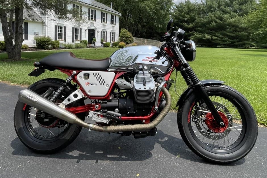 2013 Moto Guzzi V7 (2007+) sold for $5,100