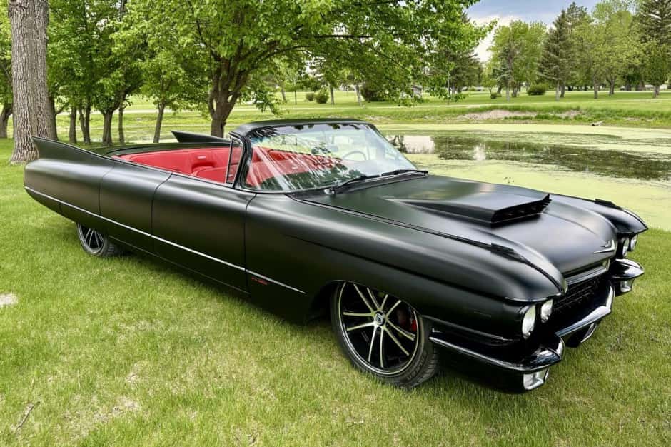 1960 Cadillac Series 62 sold for $43,500