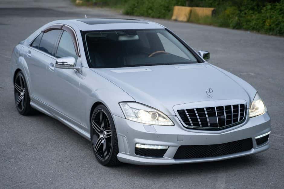 2005 Mercedes-Benz W221 S-Class sold for $0