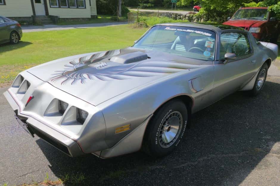 1979 Pontiac Firebird (1970-1981) sold for $38,030