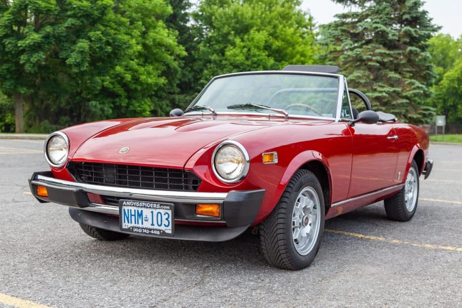 1978 Fiat 124 Spider (1966-1985) sold for $13,000