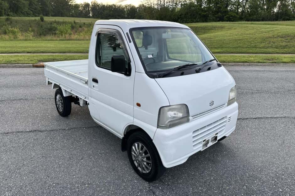 1999 Suzuki Carry sold for $6,000