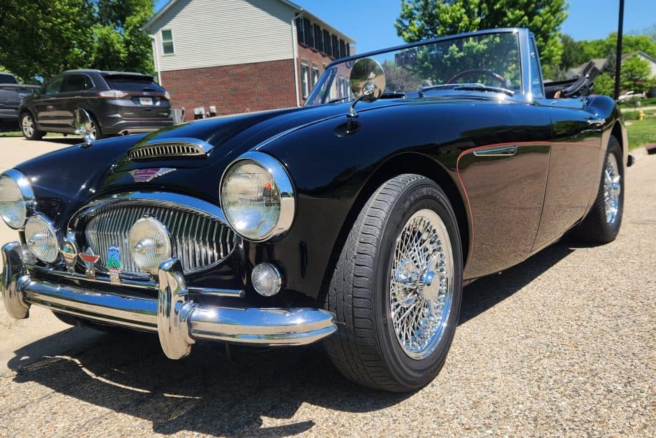1965 Austin-Healey 3000 sold for $37,000