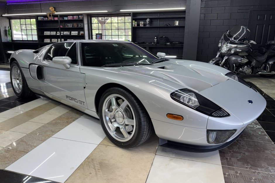 2005 Ford GT 1st Generation sold for $378,000