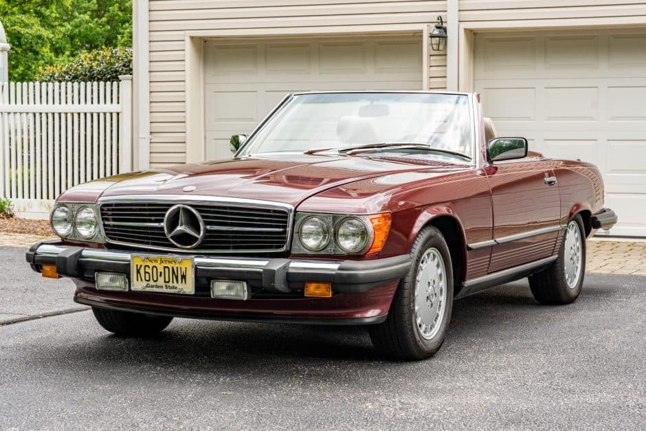 1986 Mercedes-Benz R107 SL sold for $15,500