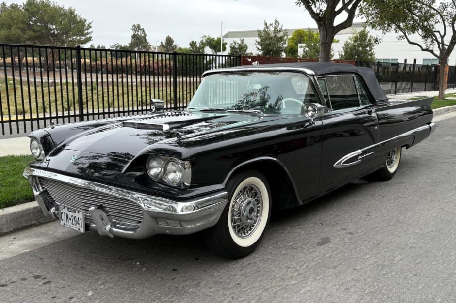 1959 Ford Thunderbird (1958-1960) sold for $12,500