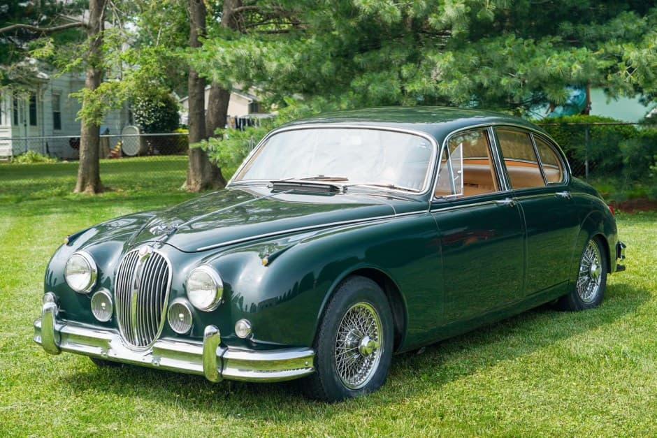 1962 Jaguar Mk II sold for $25,250