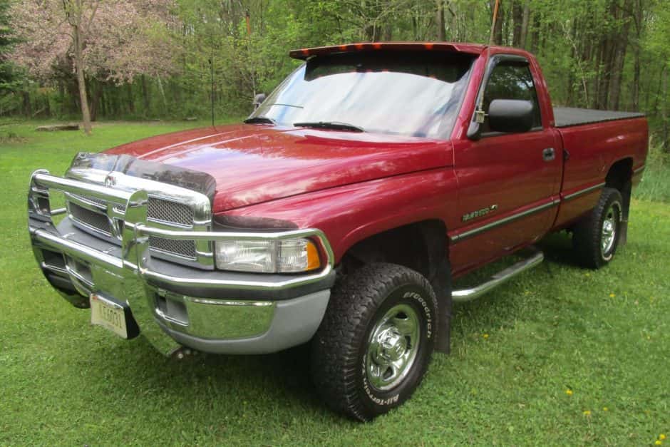 1995 Dodge Ram HD (1994-2002) sold for $9,600