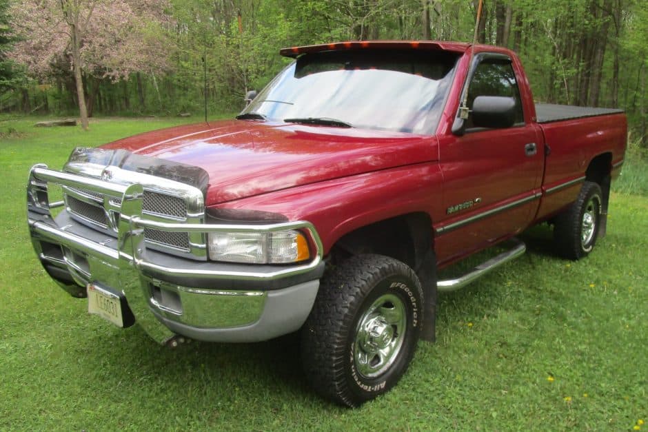 1995 Dodge Ram HD (1994-2002) sold for $9,600