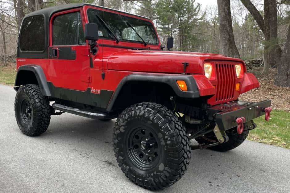 1994 Jeep Wrangler YJ (1987-1995) sold for $12,000