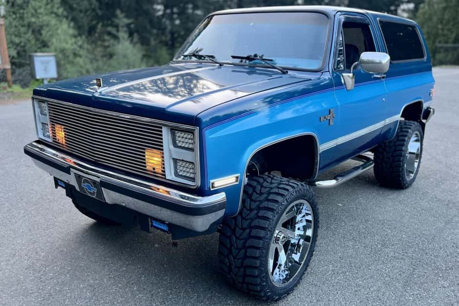 1988 Chevrolet K5 Blazer 1973-1991 sold for $13,888