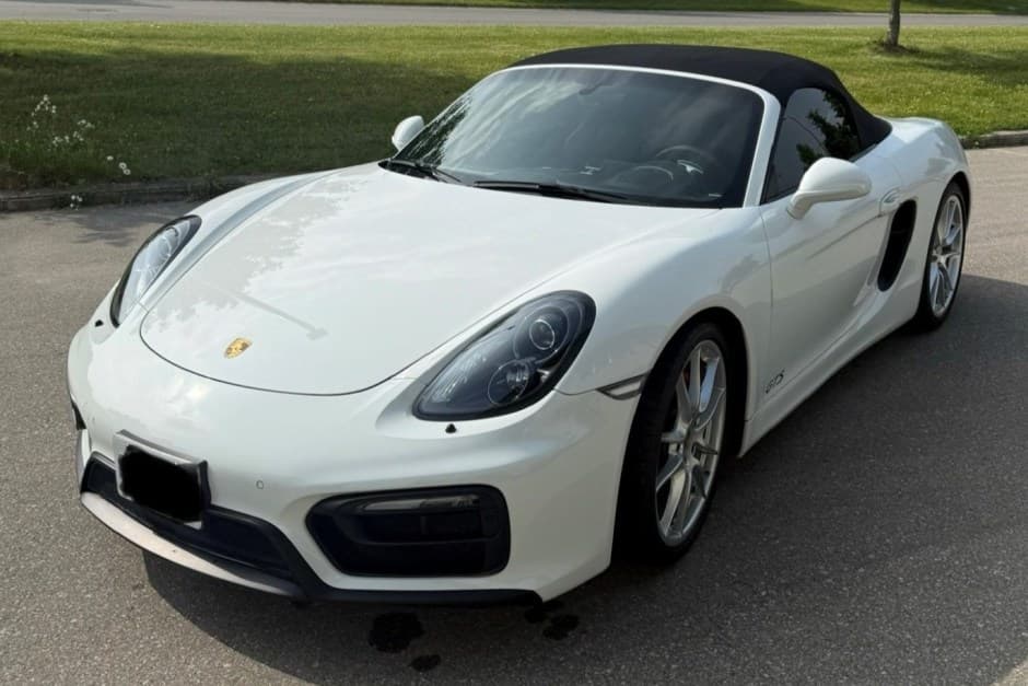 2016 Porsche 981 Boxster sold for $47,500