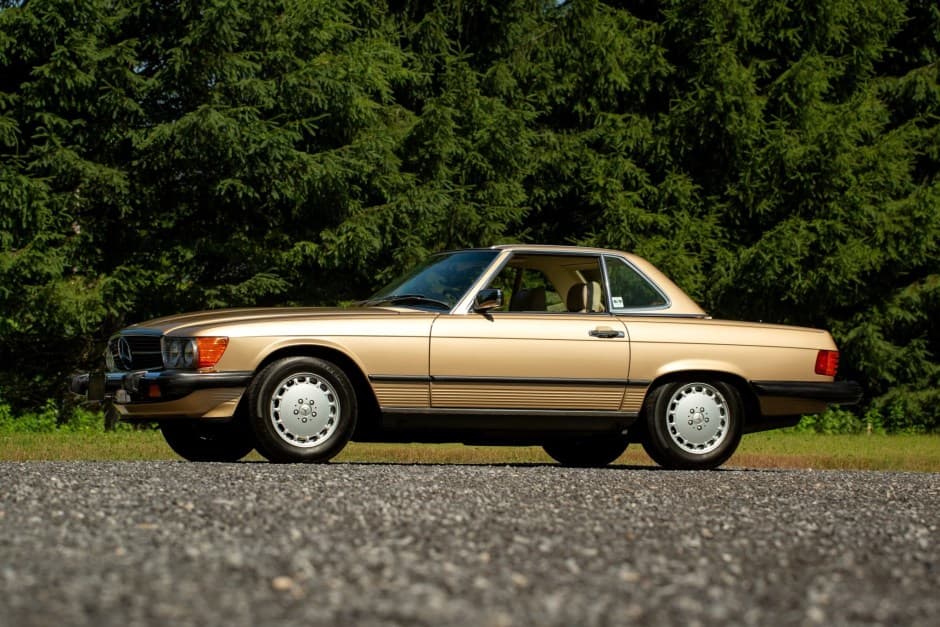 1986 Mercedes-Benz R107 SL sold for $36,000