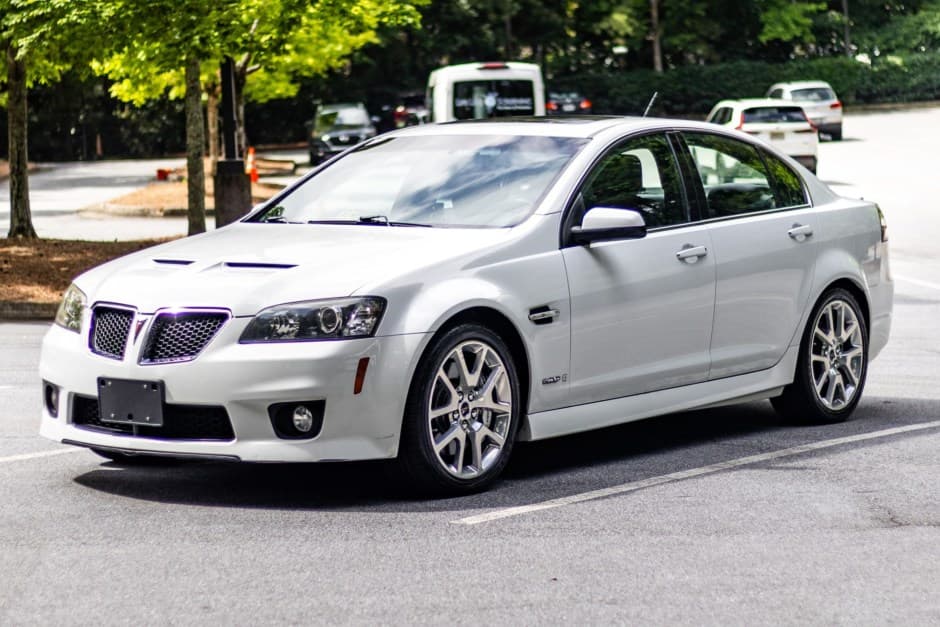 2009 Pontiac G8 sold for $15,001