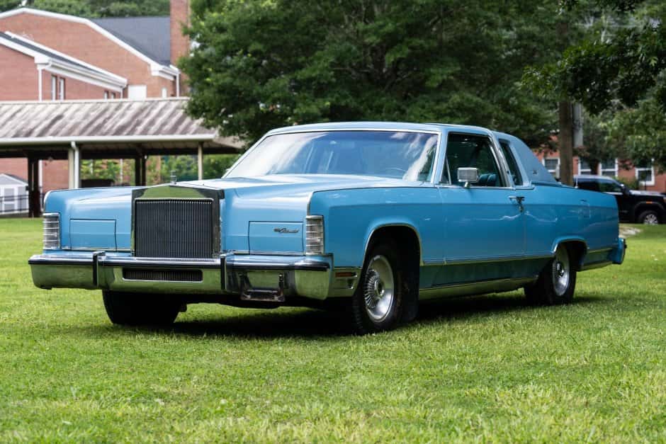 1978 Lincoln Continental (1970-1979) sold for $4,900
