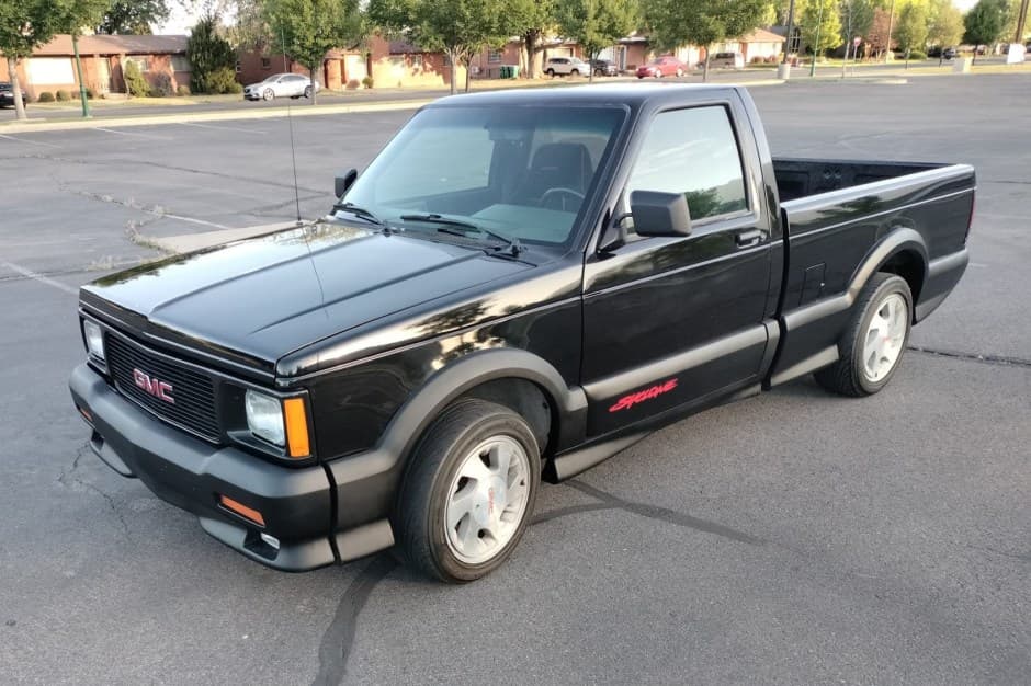 1991 GMC Syclone sold for $25,380