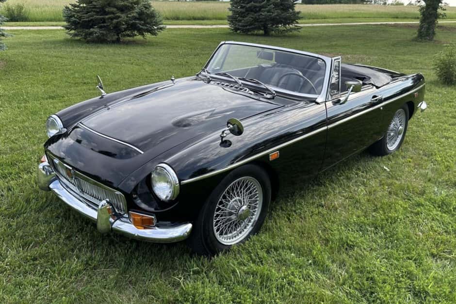 1969 MG MGC sold for $18,001