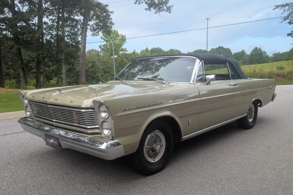 1965 Ford Galaxie sold for $21,000