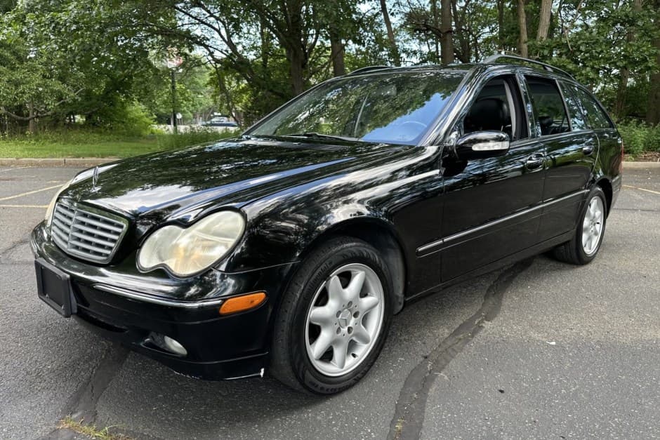 2003 Mercedes-Benz W203 C-Class sold for $6,500