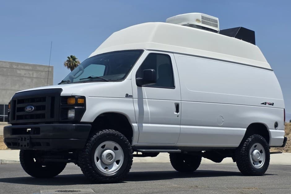 2009 Ford Econoline Van sold for $32,000