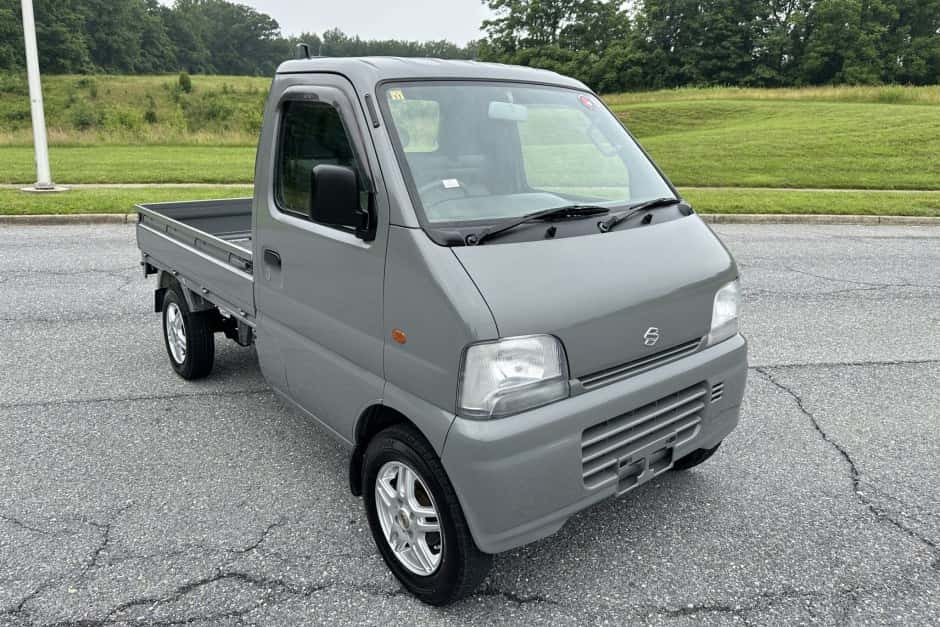 1999 Suzuki Carry sold for $6,000