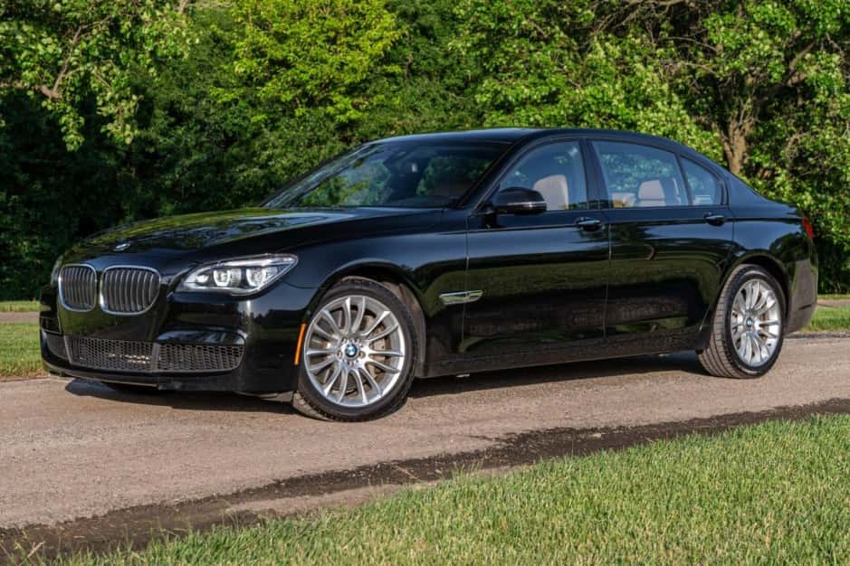2013 BMW F01/F02 7-Series sold for $23,750