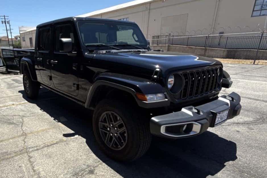 2024 Jeep Pickup sold for $31,000