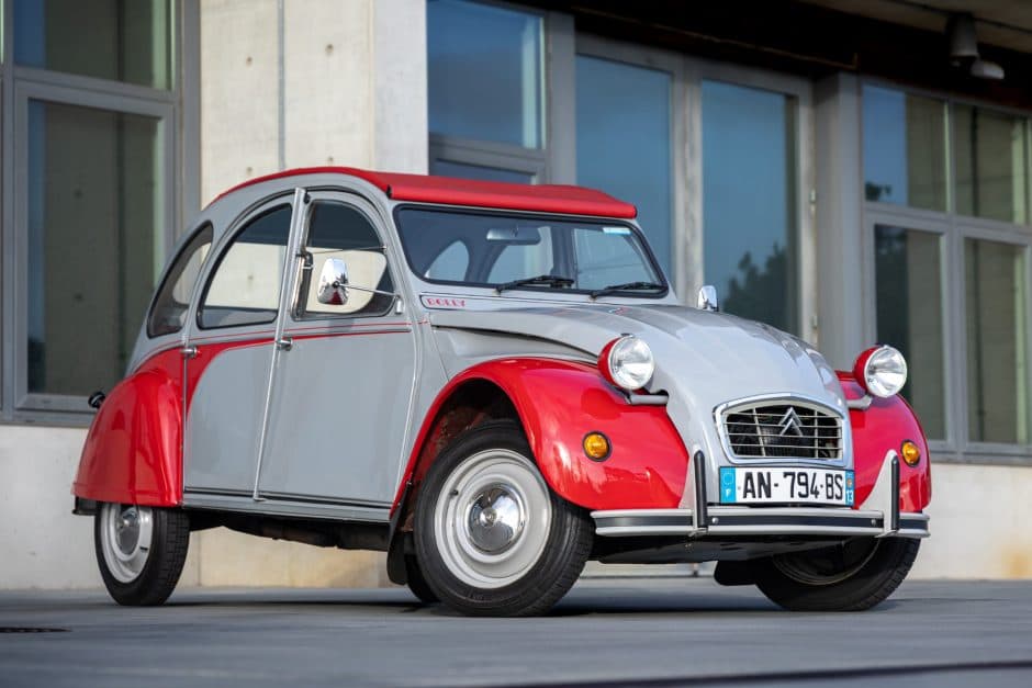 1985 Citroen 2CV sold for $21,500