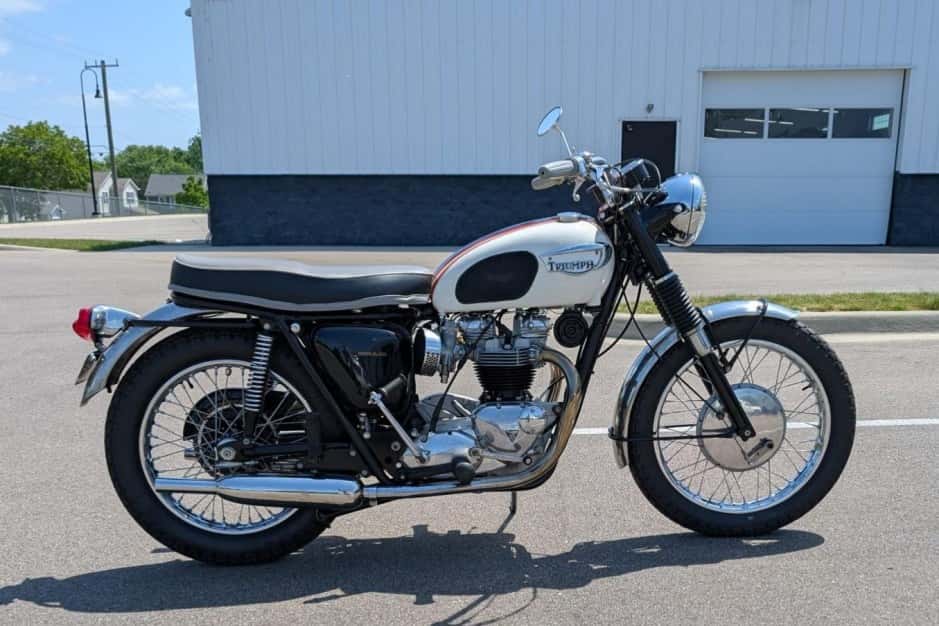 1966 Triumph Bonneville T120 sold for $6,988
