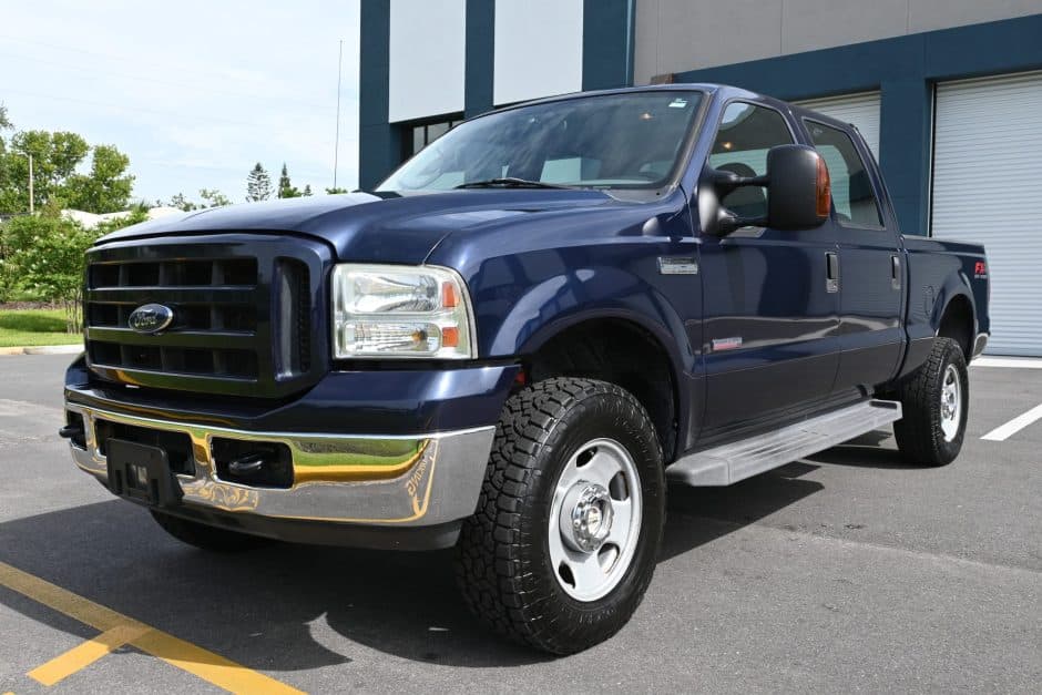 2007 Ford Super Duty 1999-2007 sold for $22,000