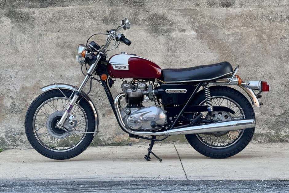 1976 Triumph Bonneville T140 sold for $5,800