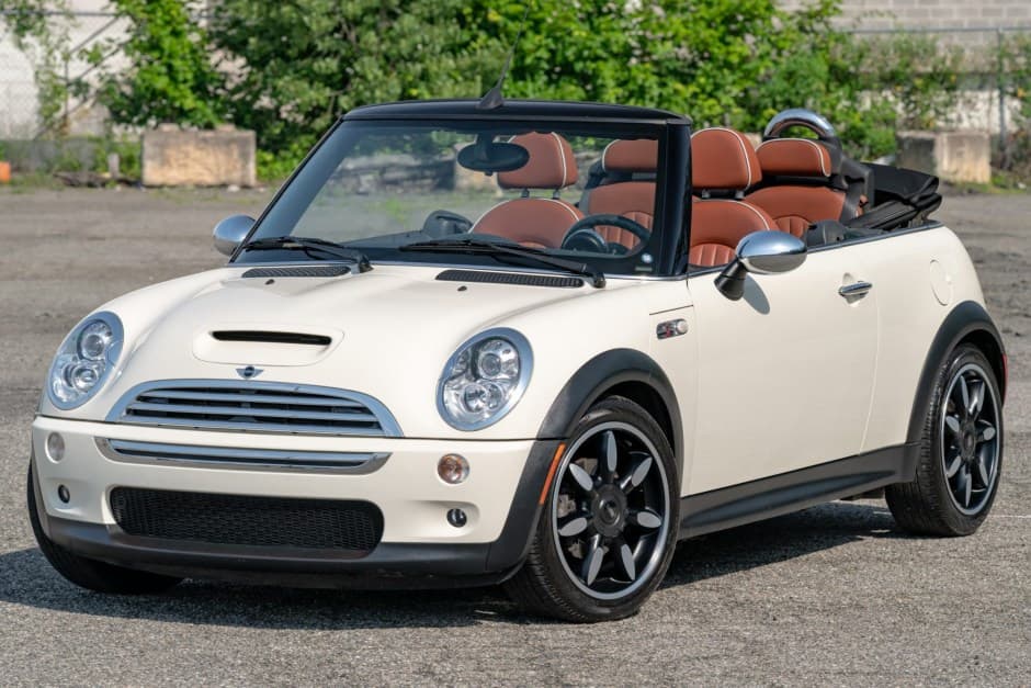 2007 Mini R52 Cooper Convertible sold for $13,850