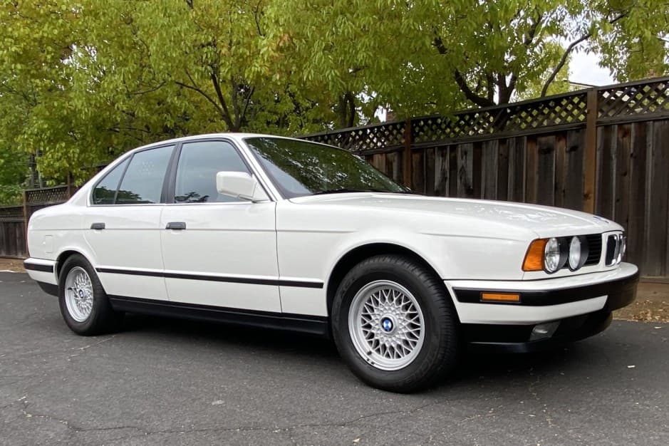 1992 BMW E34 5-Series sold for $18,758