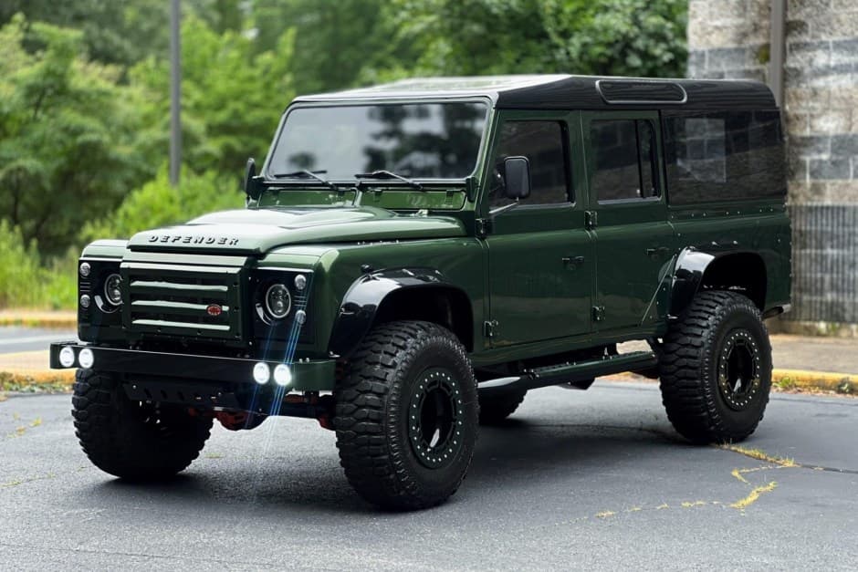1989 Land Rover 110 / Defender 110 (Euro Spec) sold for $131,000