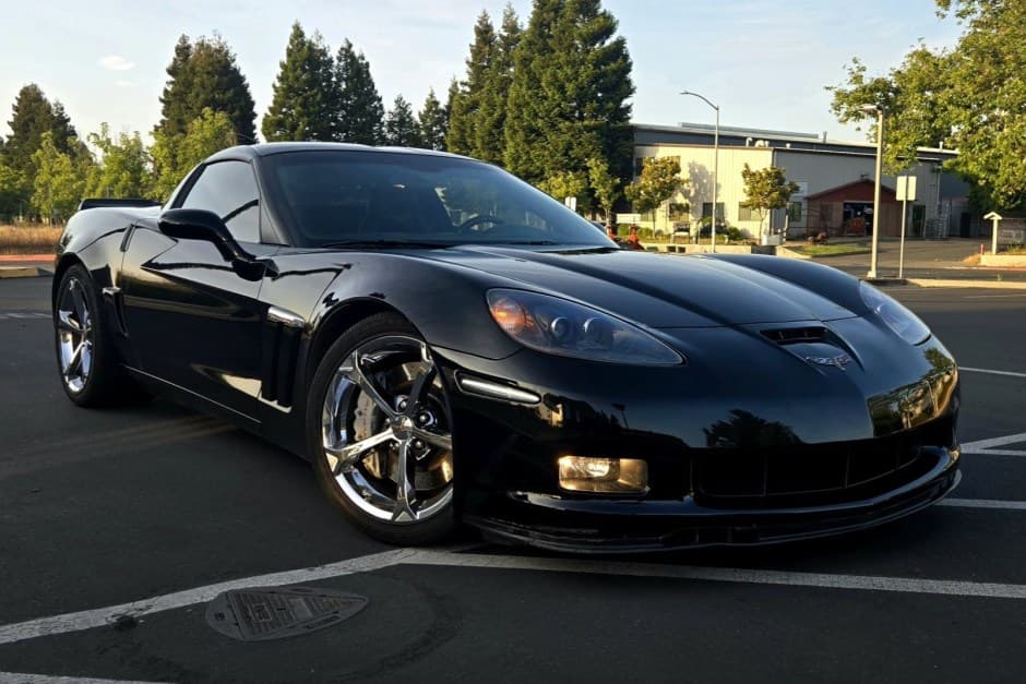 2010 Chevrolet Corvette C6 sold for $35,000