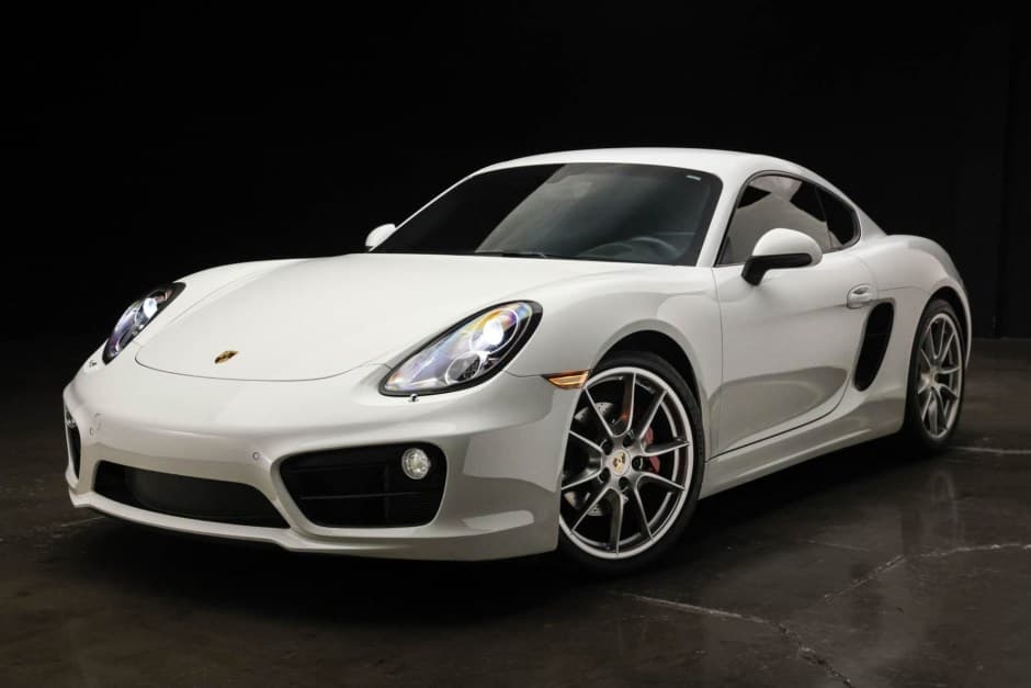 2014 Porsche 981 Cayman sold for $52,000