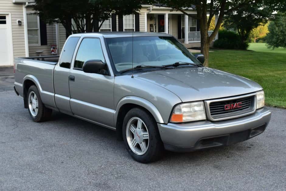 1999 GMC Sonoma (1994-2004) sold for $6,800