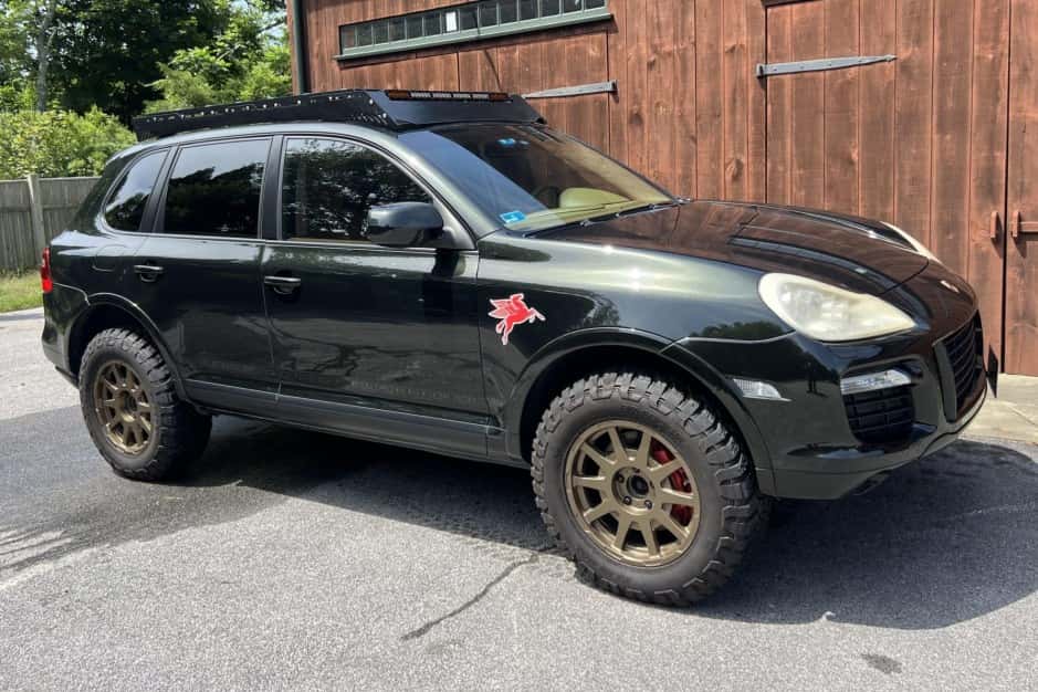 2008 Porsche 955/957 Cayenne (2003-2010) sold for $15,250