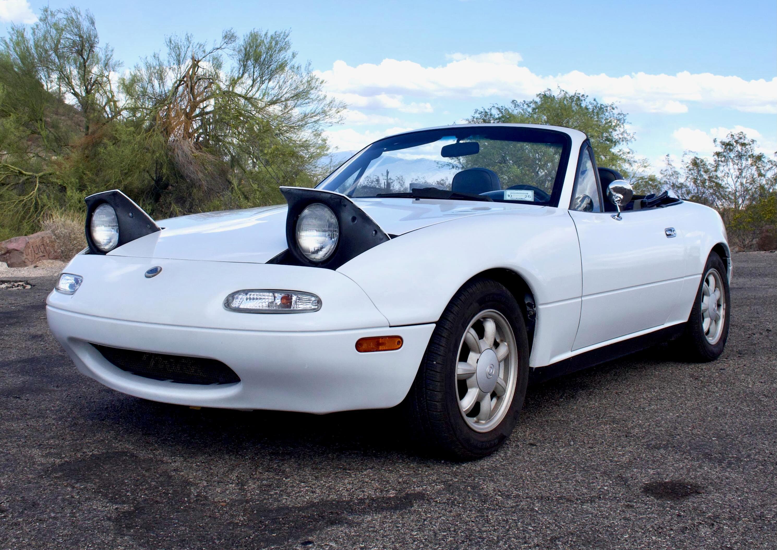 1993 Mazda NA Miata sold for $8,241