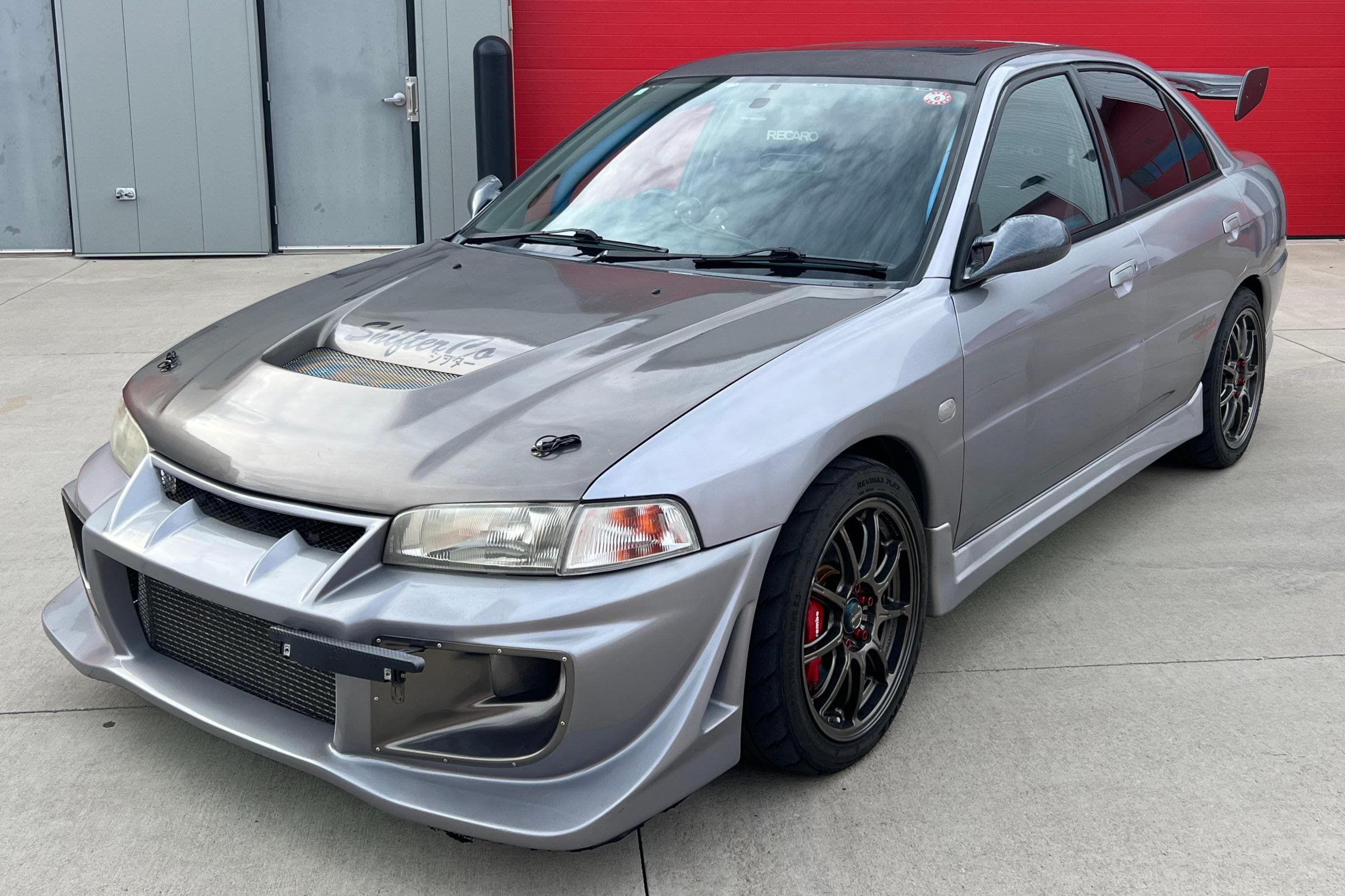 1996 Mitsubishi Lancer Evolution sold for $14,000