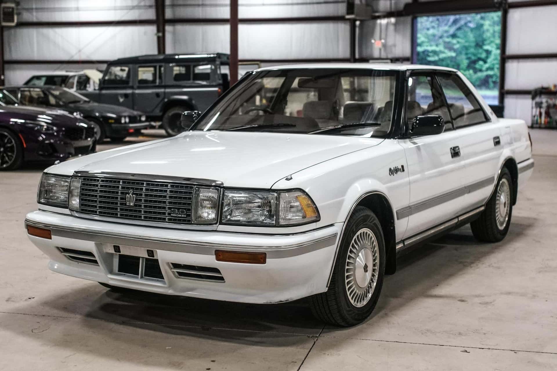 1991 Toyota Crown sold for $6,000