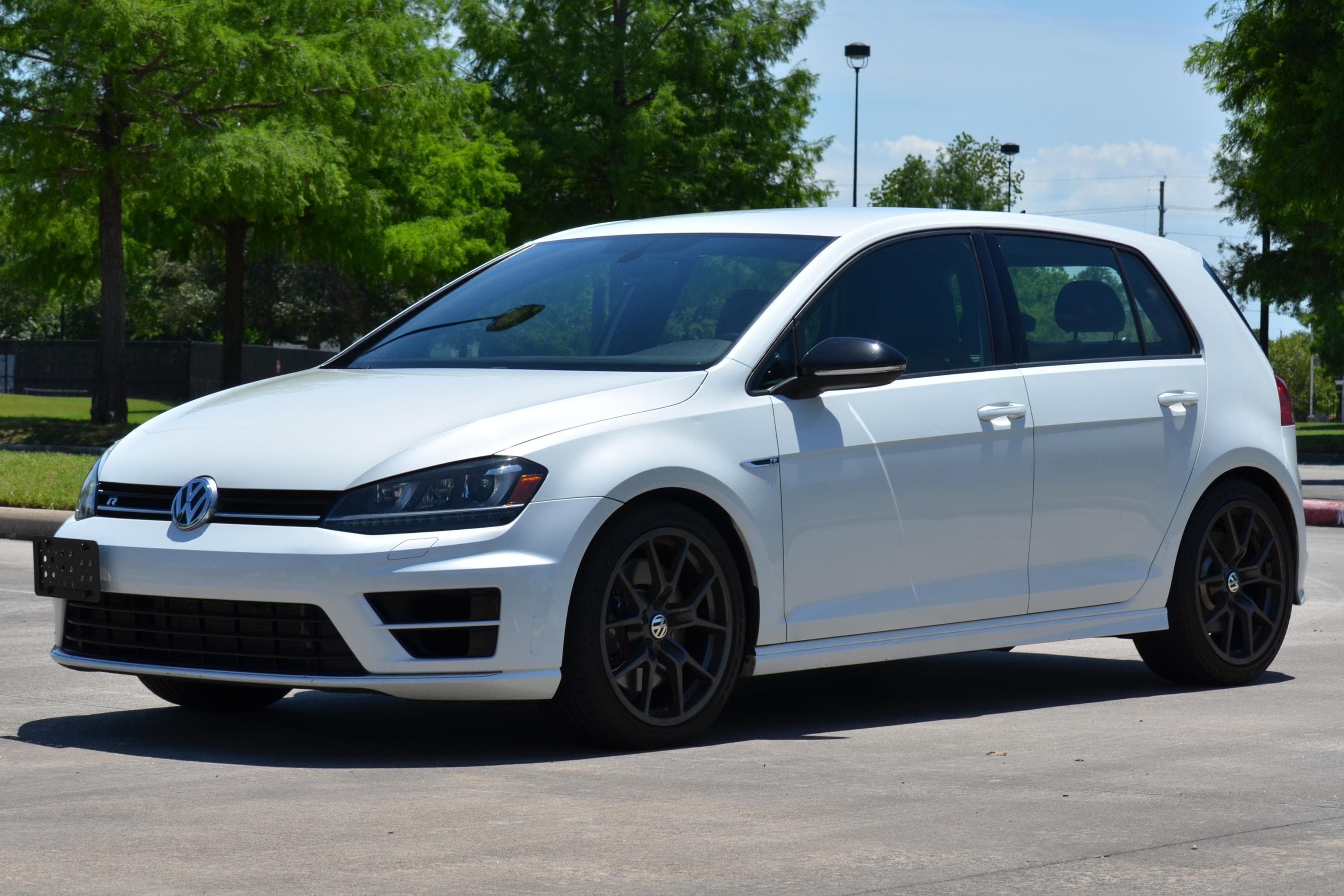 2016 Volkswagen Golf R sold for $17,250
