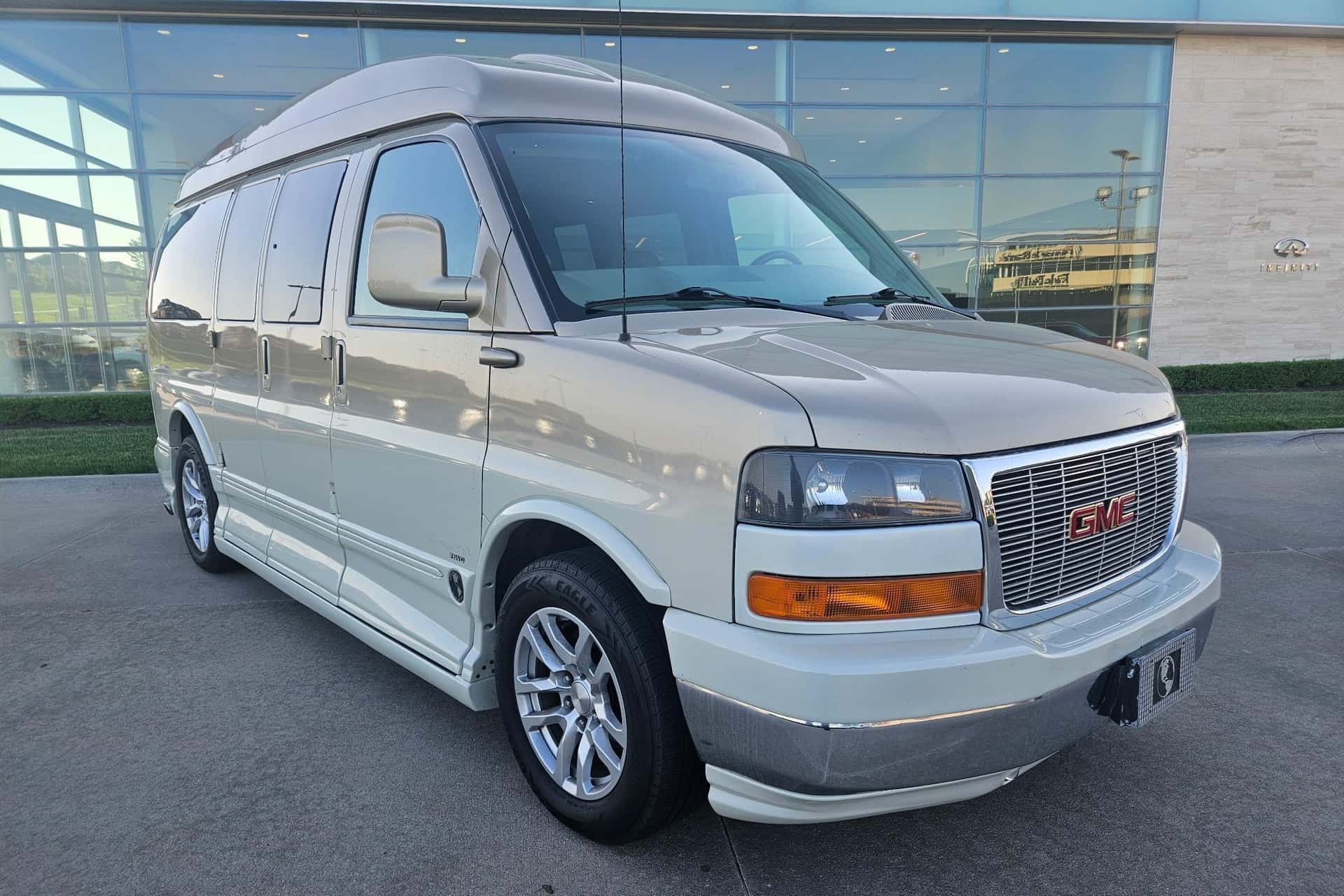 2007 GMC Savana sold for $19,500