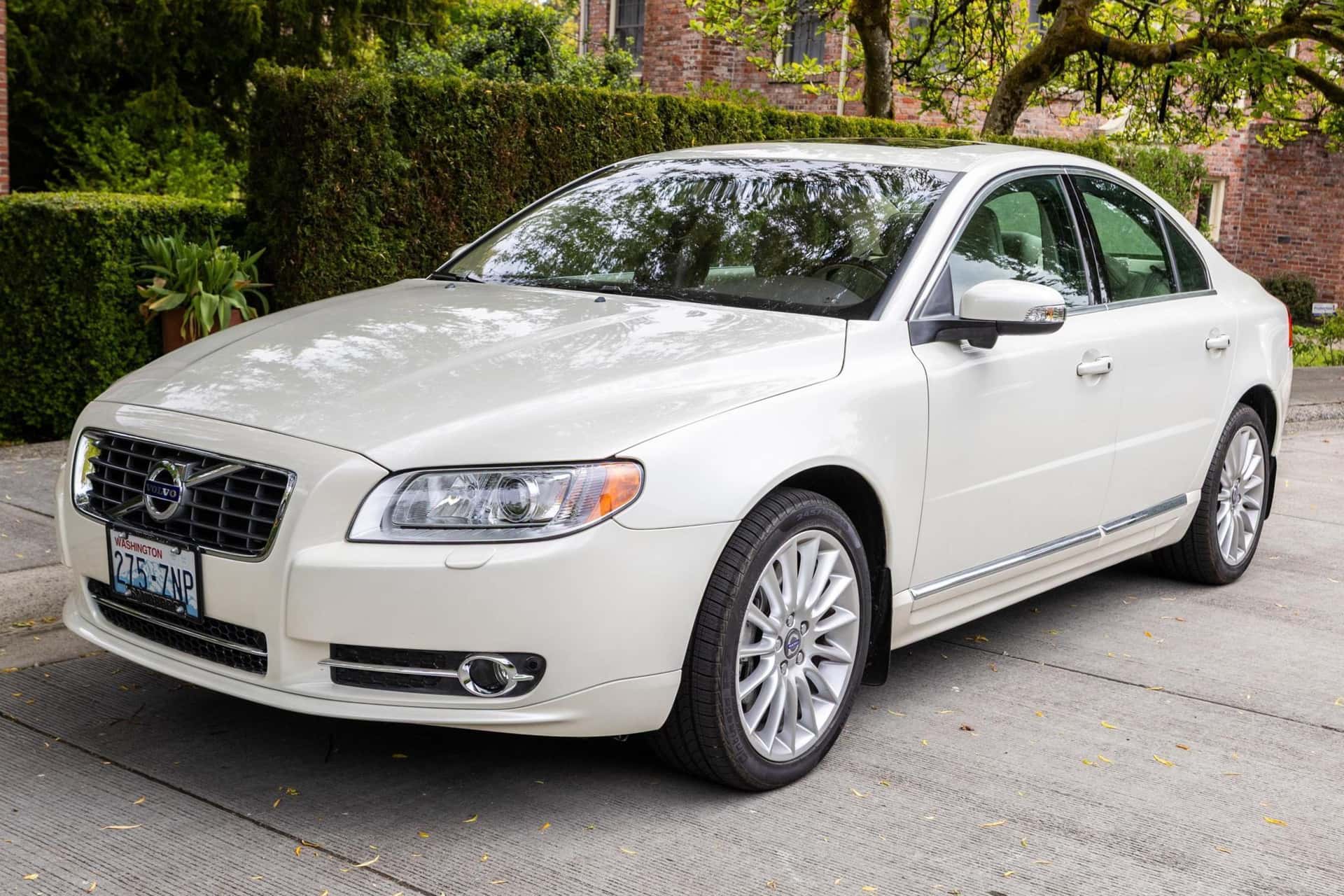 2010 Volvo S80 sold for $22,750