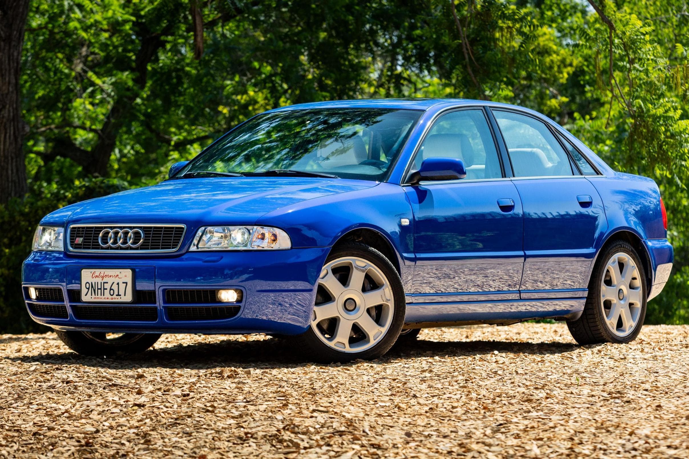 2001 Audi B5 S4 sold for $7,300