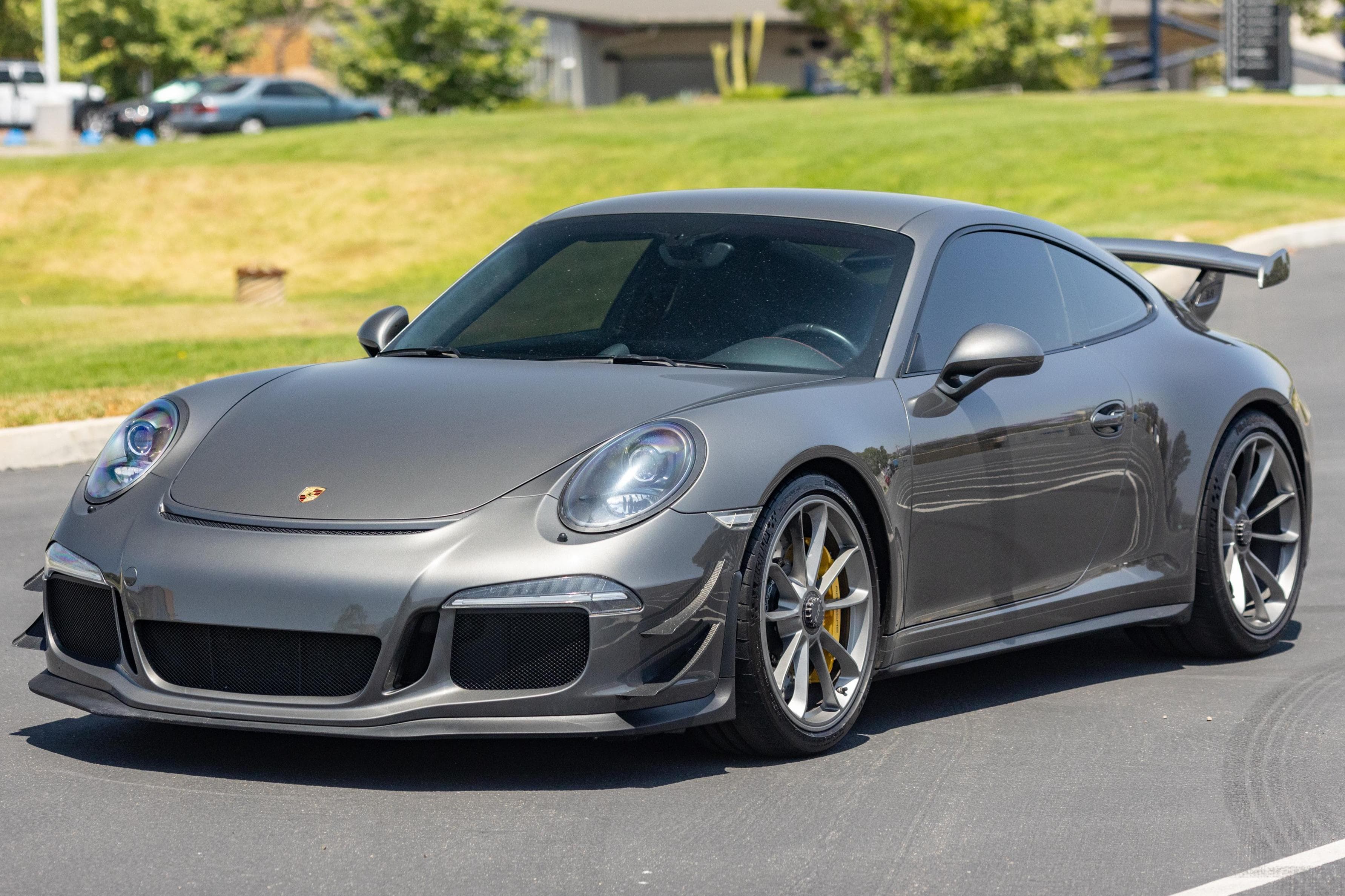 2015 Porsche 991 911 sold for $114,000