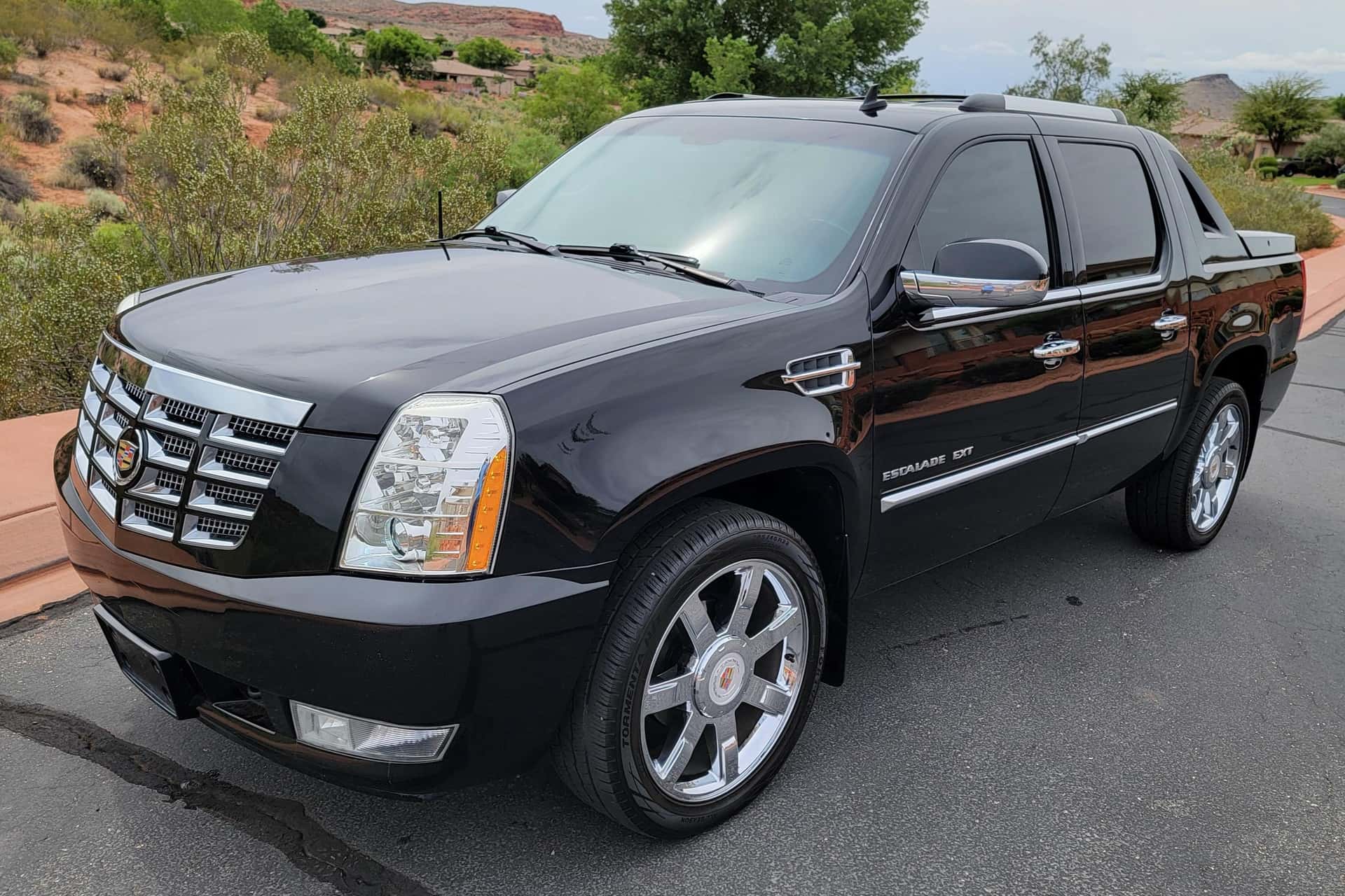 2013 Cadillac Escalade sold for $10,700