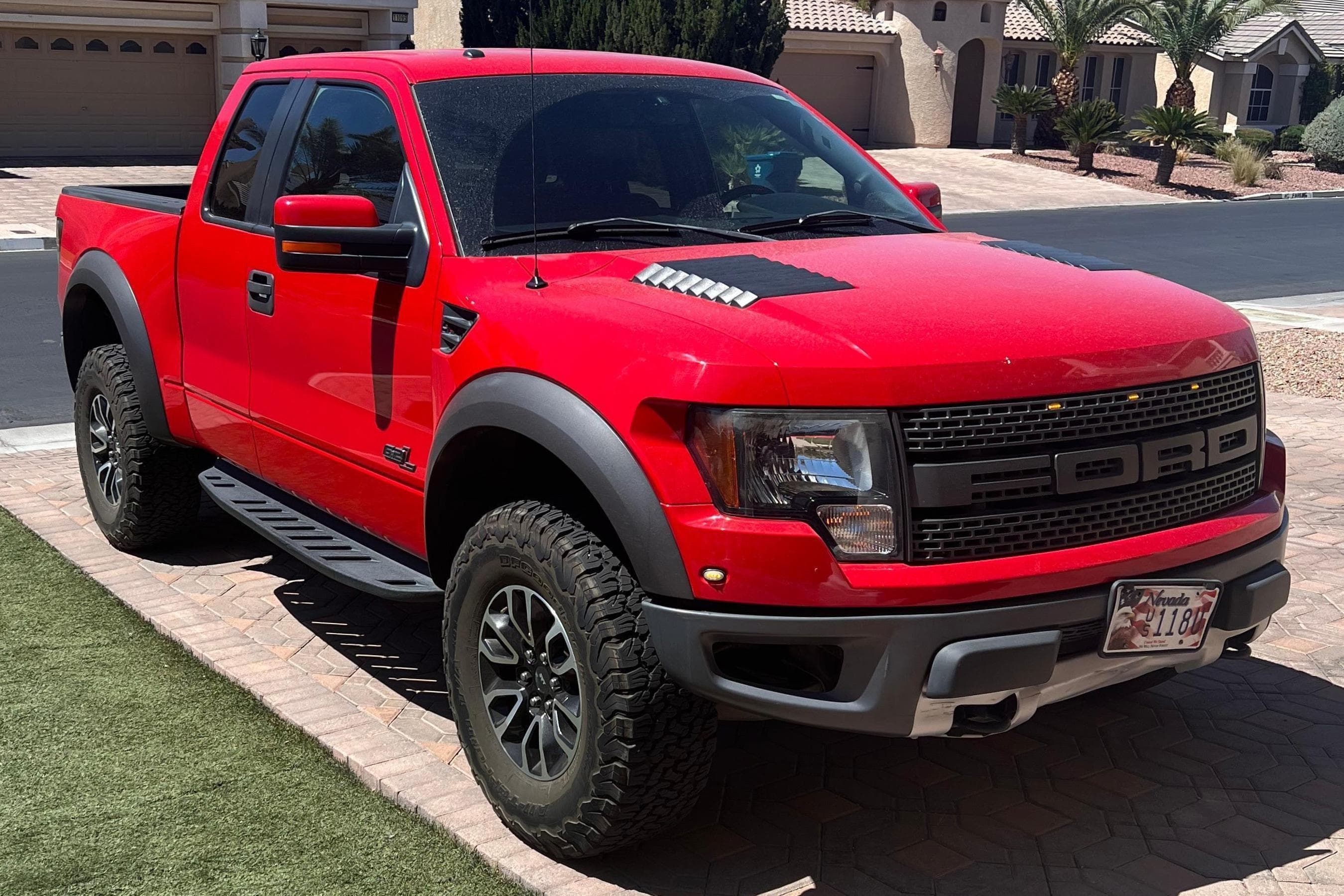 2012 Ford F-150 Raptor sold for $30,249