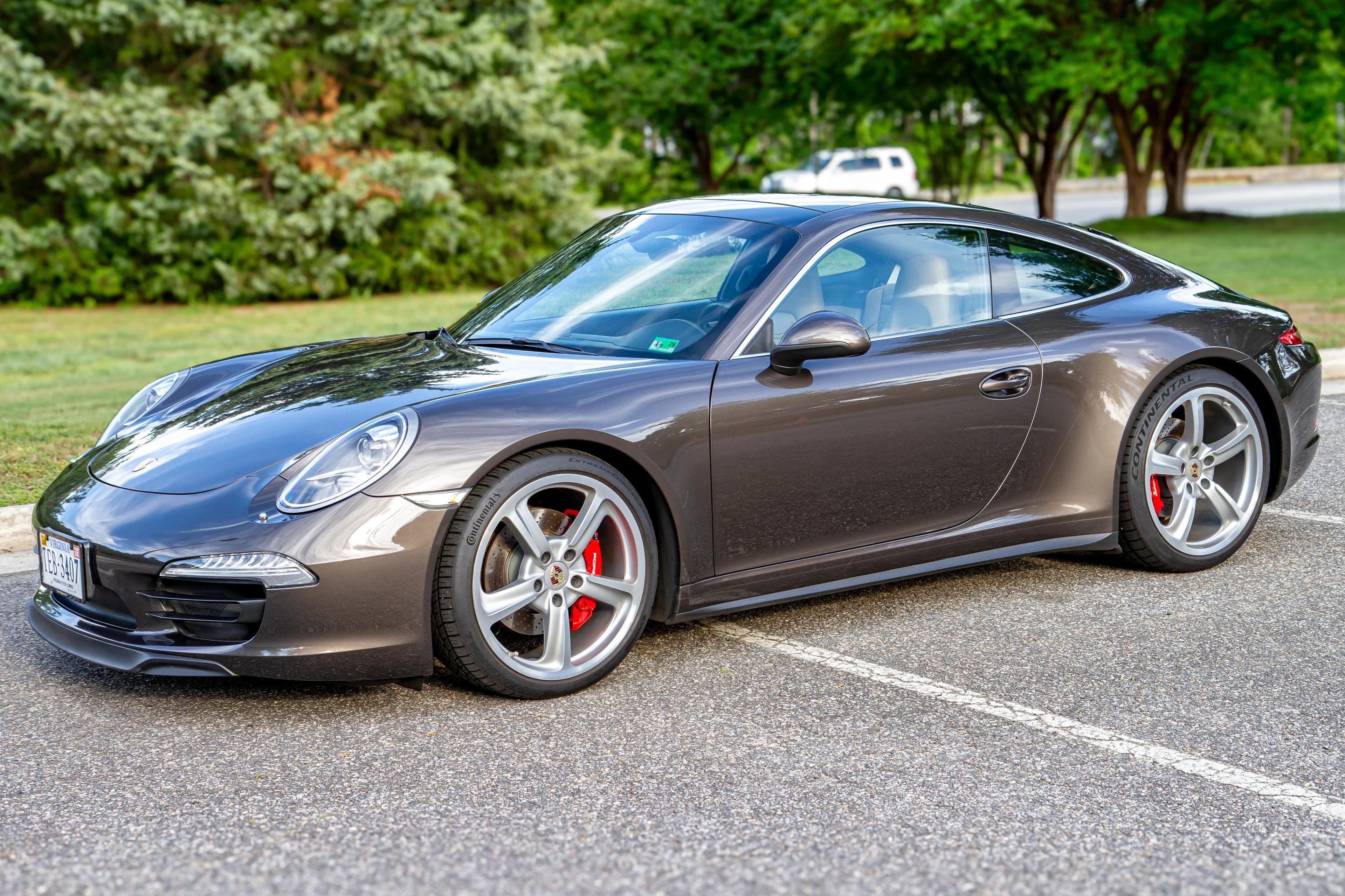 2013 Porsche 991 911 sold for $76,000